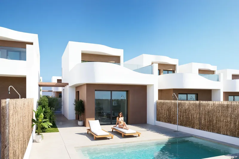 Villas en Los Montesinos con piscina privada